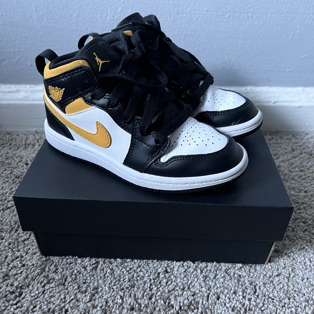 Jordan 1 Mid (PS)